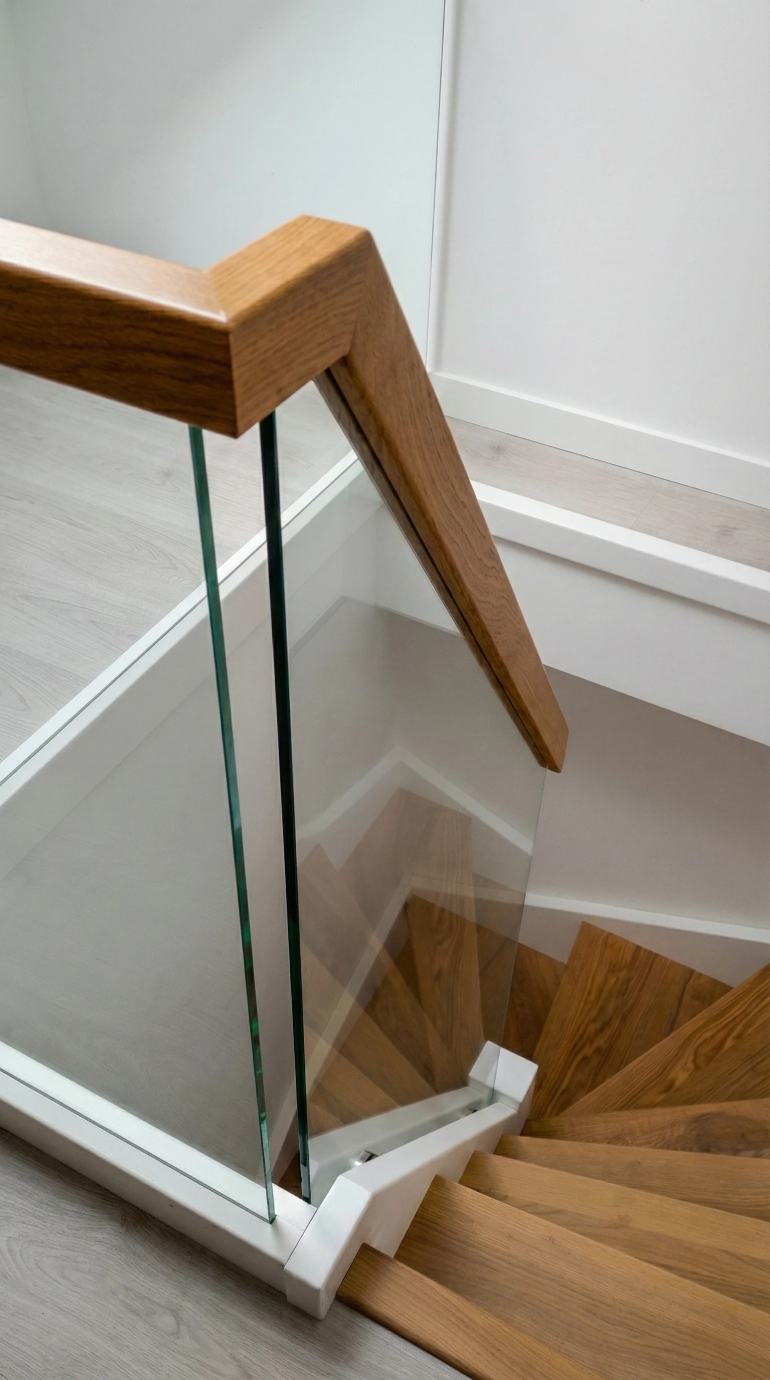 schody ażurowe poręcz