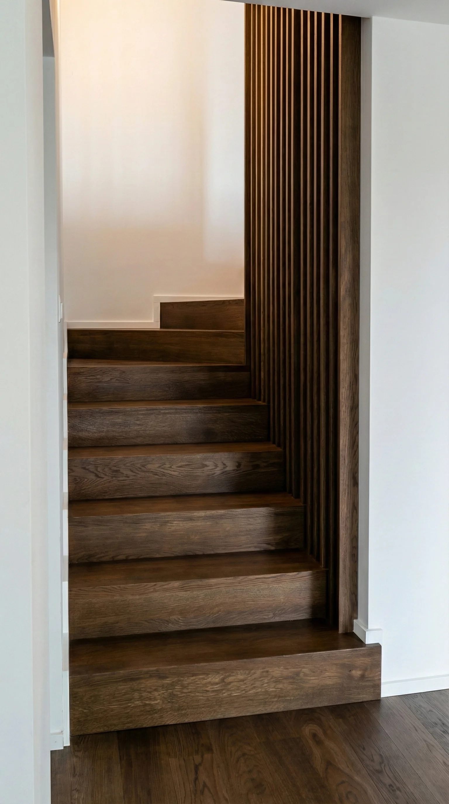 Schody dębowe zabiegowe U Rusocin widok z dołu